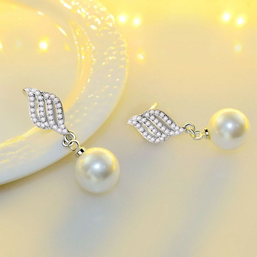 Pierced Pearl Earrings - Picture 3 of 5